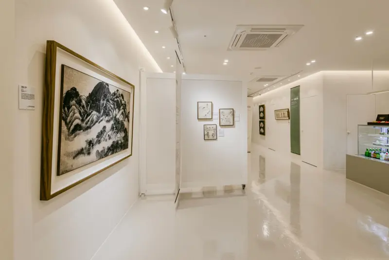 전통과 현대가 만나는 화이트 갤러리 공간